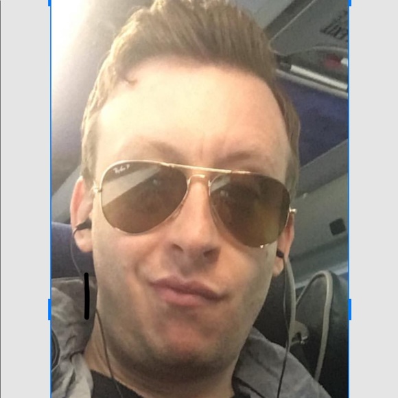 Meet your Posher, Joshua - Picture 5 of 6